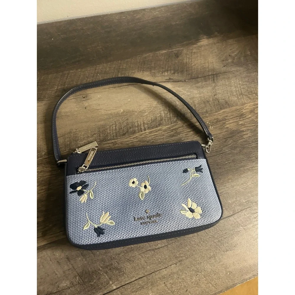 Kate Spade New York Leila Convertible Wristlet Blue Floral Straw Leather Bag